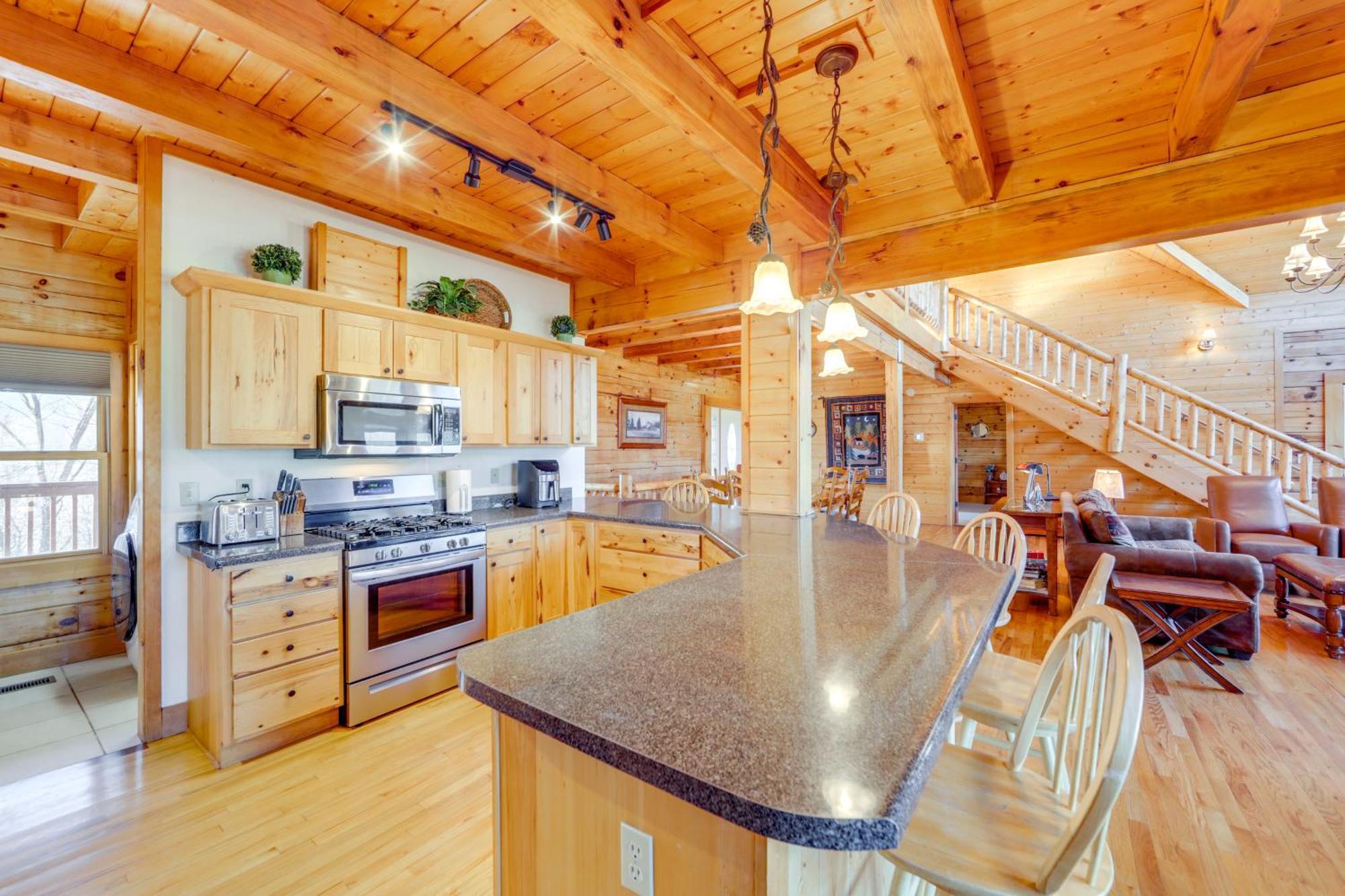 Whits End Smoky Mtn Home With Hot Tub, Views Уейнсвил Екстериор снимка